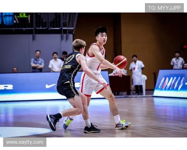 深圳篮球队在挑战赛中的灵活性表现分析与点评