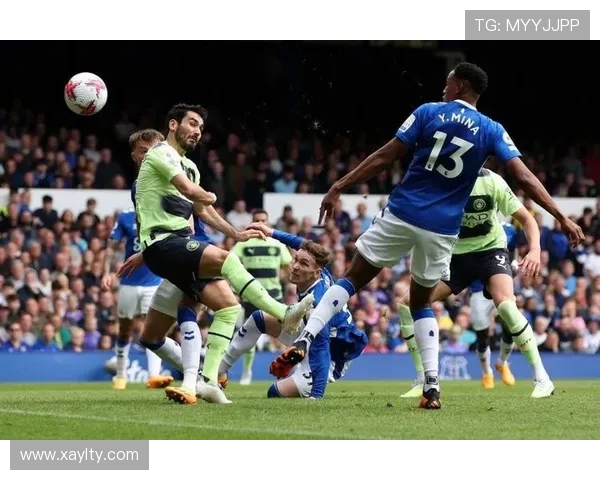 曼城与埃弗顿角球对比分析揭示比赛战术与进攻策略